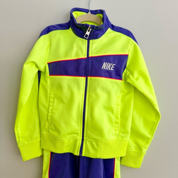 🫟NIKE Neon Green and Purple Toddler Girl Sweatsuit Set Size 5 - Picture 2 of 7